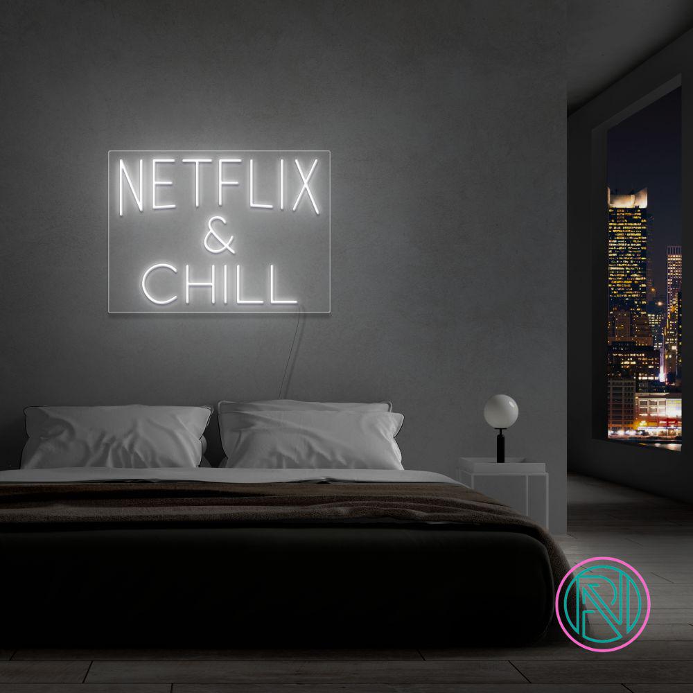 "NETFLIX & CHILL" Led neonskylt. 46x63 cm.