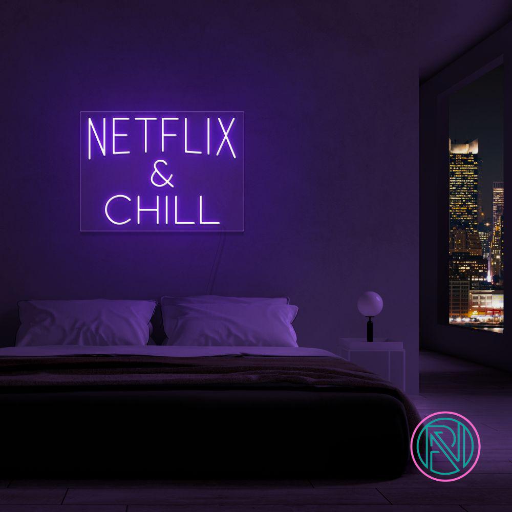 "NETFLIX & CHILL" Led neonskylt. 46x63 cm.