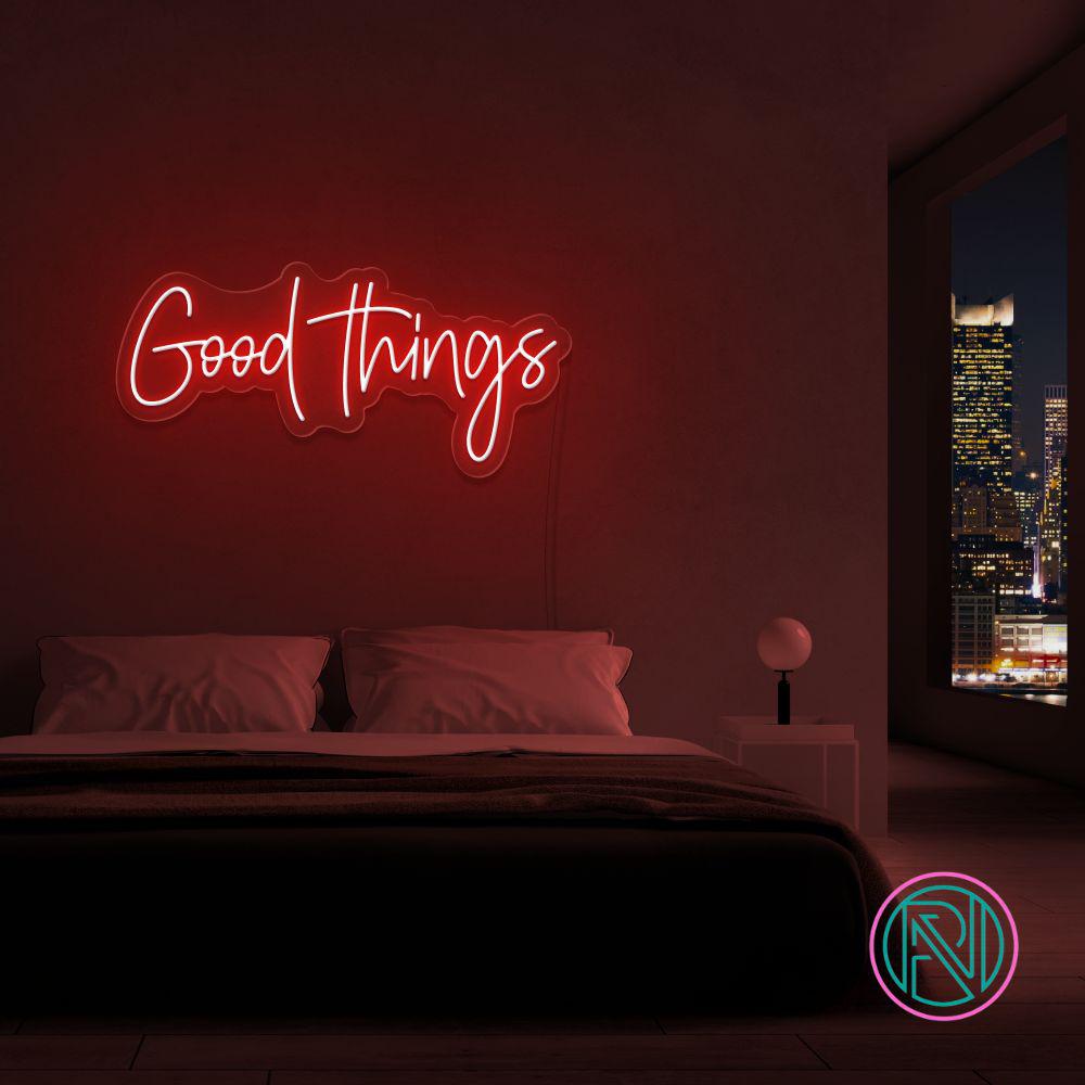 Neonskylt "Good Things" 99x47 cm. Välj önskad färg.