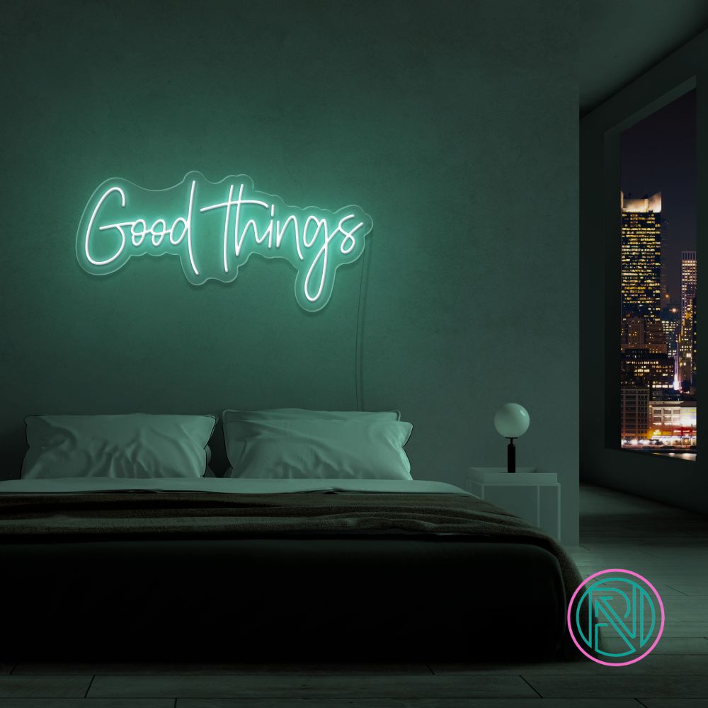 Neonskylt "Good Things" 99x47 cm. Välj önskad färg.