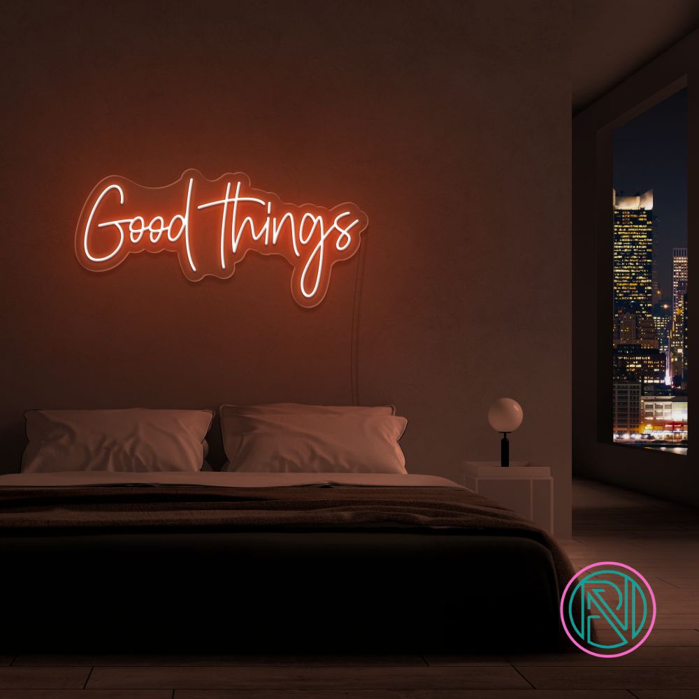 Neonskylt "Good Things" 99x47 cm. Välj önskad färg.